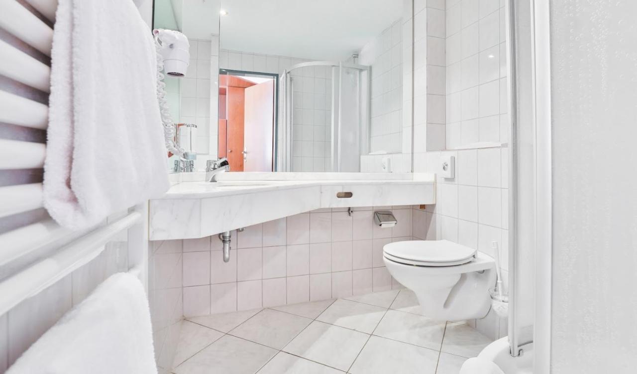 Hotel-Gasthaus "Krone" Boetzingen Buitenkant foto