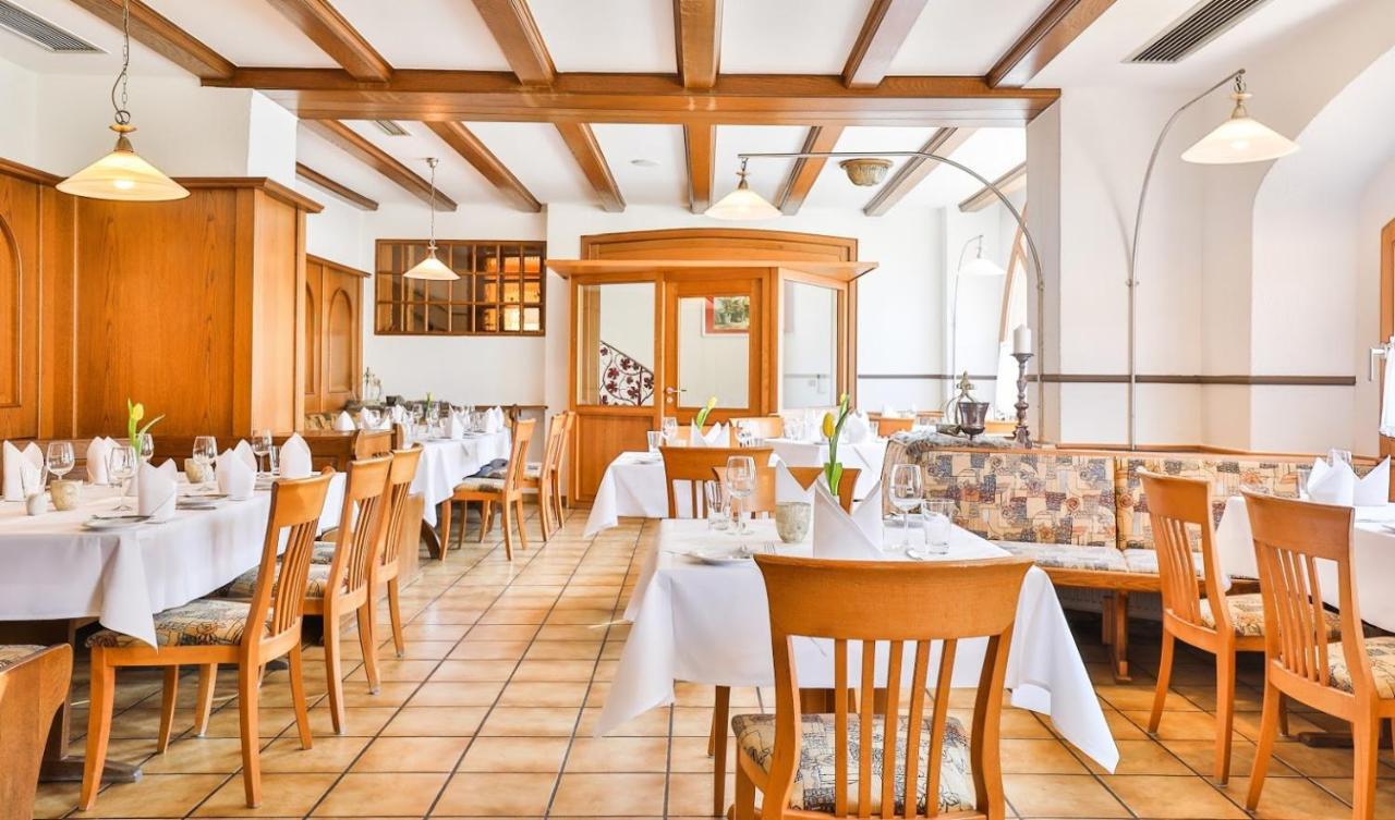 Hotel-Gasthaus "Krone" Boetzingen Buitenkant foto