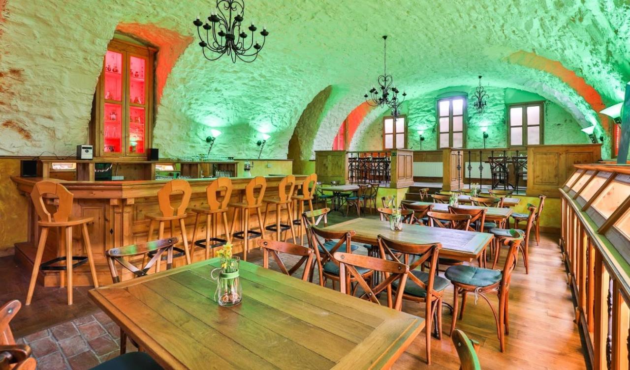 Hotel-Gasthaus "Krone" Boetzingen Buitenkant foto